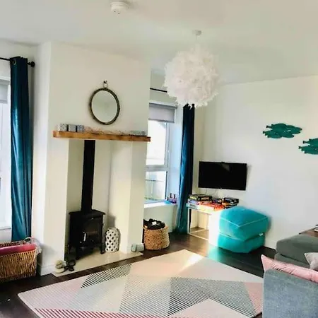 Holiday home Luxury With Fibre Broadband