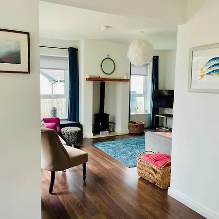 Holiday home Luxury With Fibre Broadband